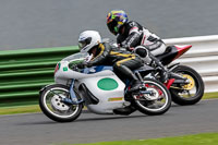 Vintage-motorcycle-club;eventdigitalimages;mallory-park;mallory-park-trackday-photographs;no-limits-trackdays;peter-wileman-photography;trackday-digital-images;trackday-photos;vmcc-festival-1000-bikes-photographs